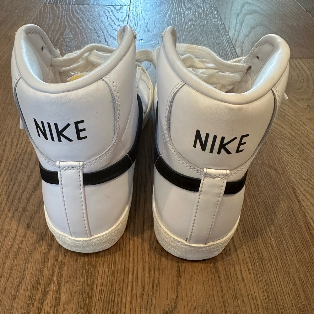 Nike Blazer Mid ‘77 - Picture 4 of 7